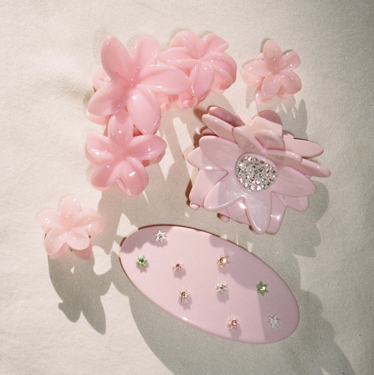 Dahlia Clip in Cherry Blossom - Image 3