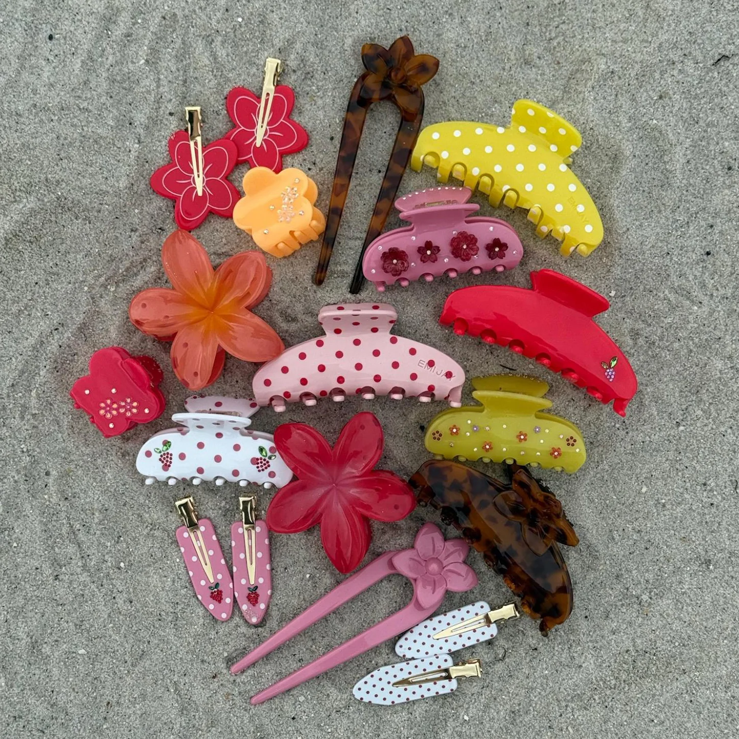 Hair Pin in Lychee Baby - Image 4