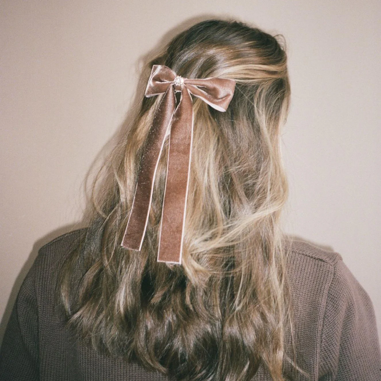 Iconic Velvet Bow Barrette in Mocha Mousse - Image 2