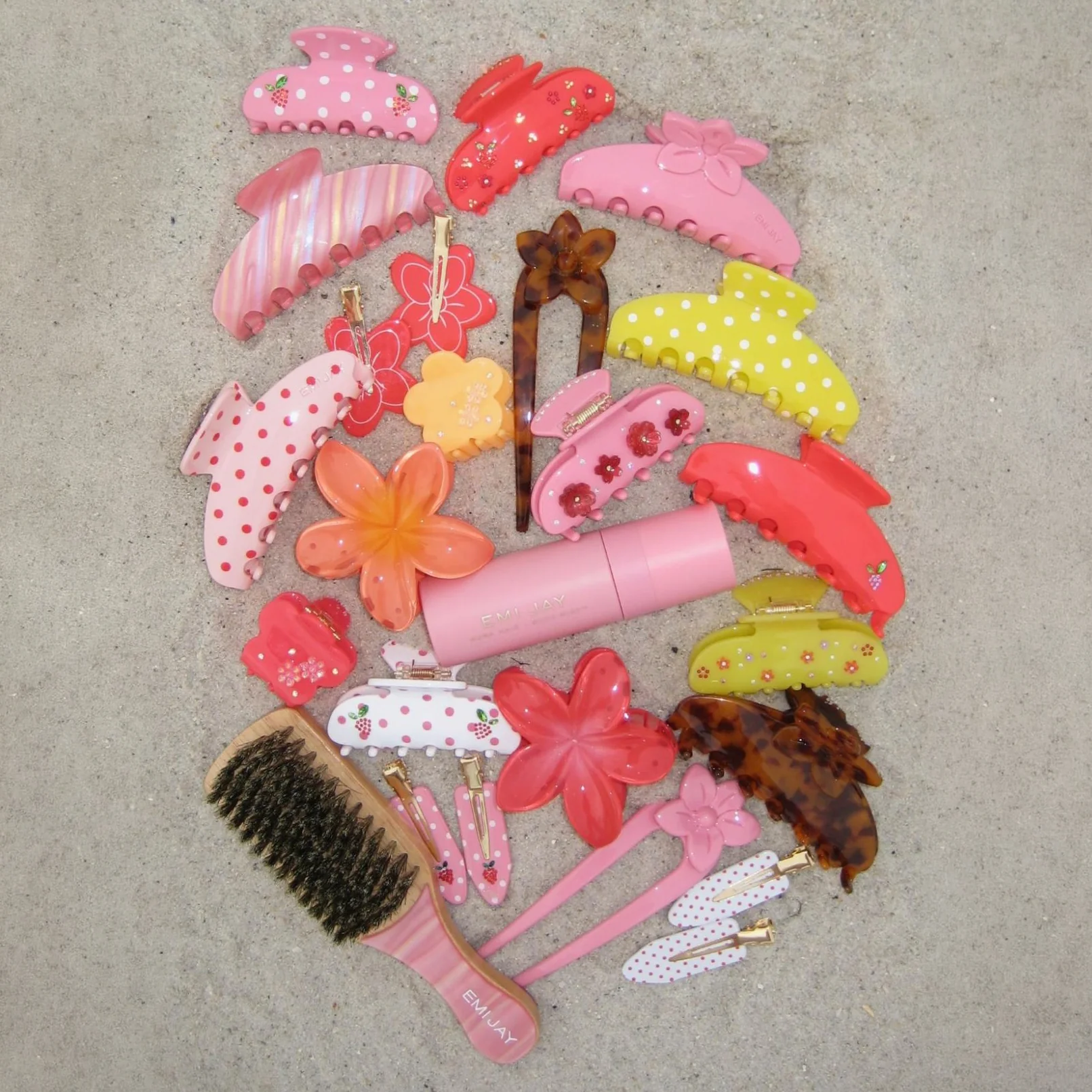 Mini Boar Bristle Brush in Lychee Baby - Image 5