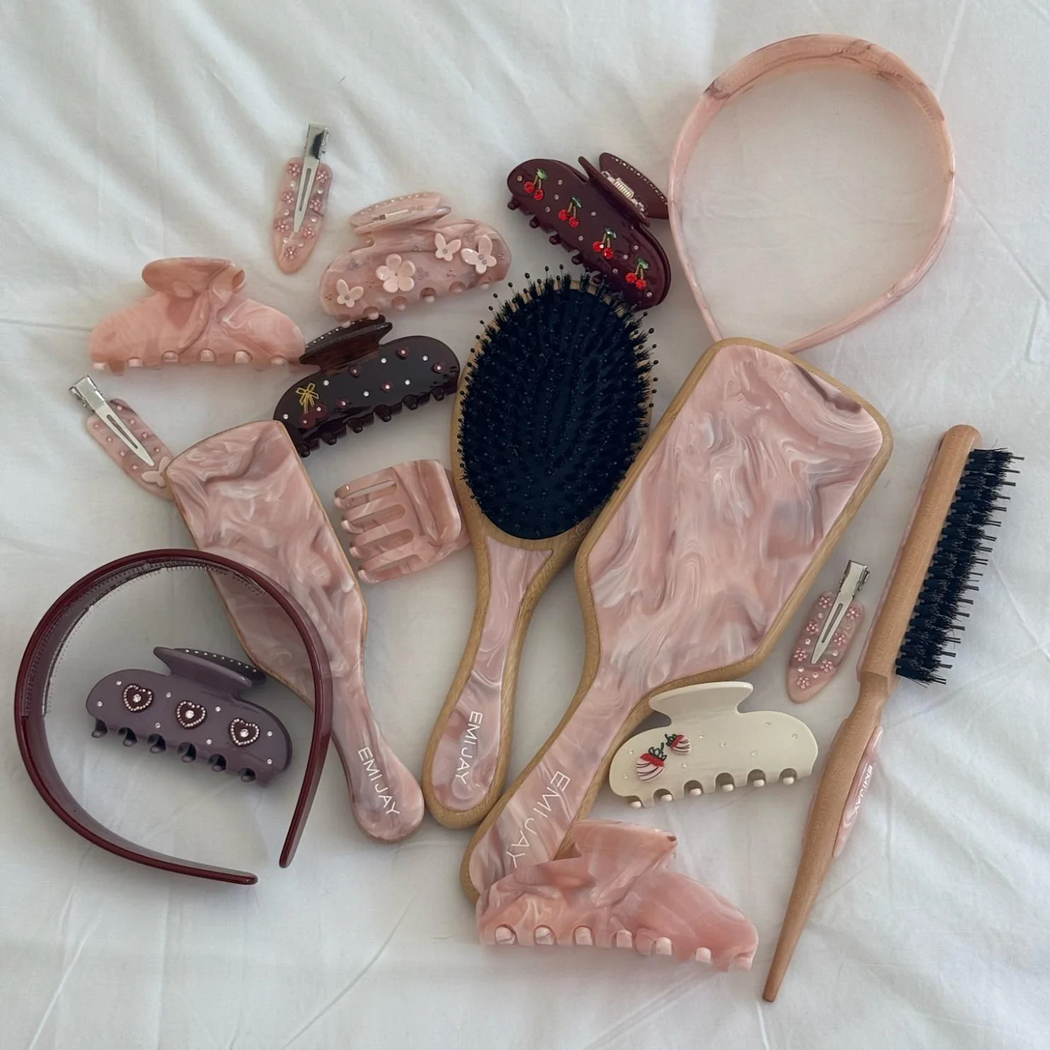 Styling Brush in Pink Chantilly - Image 4
