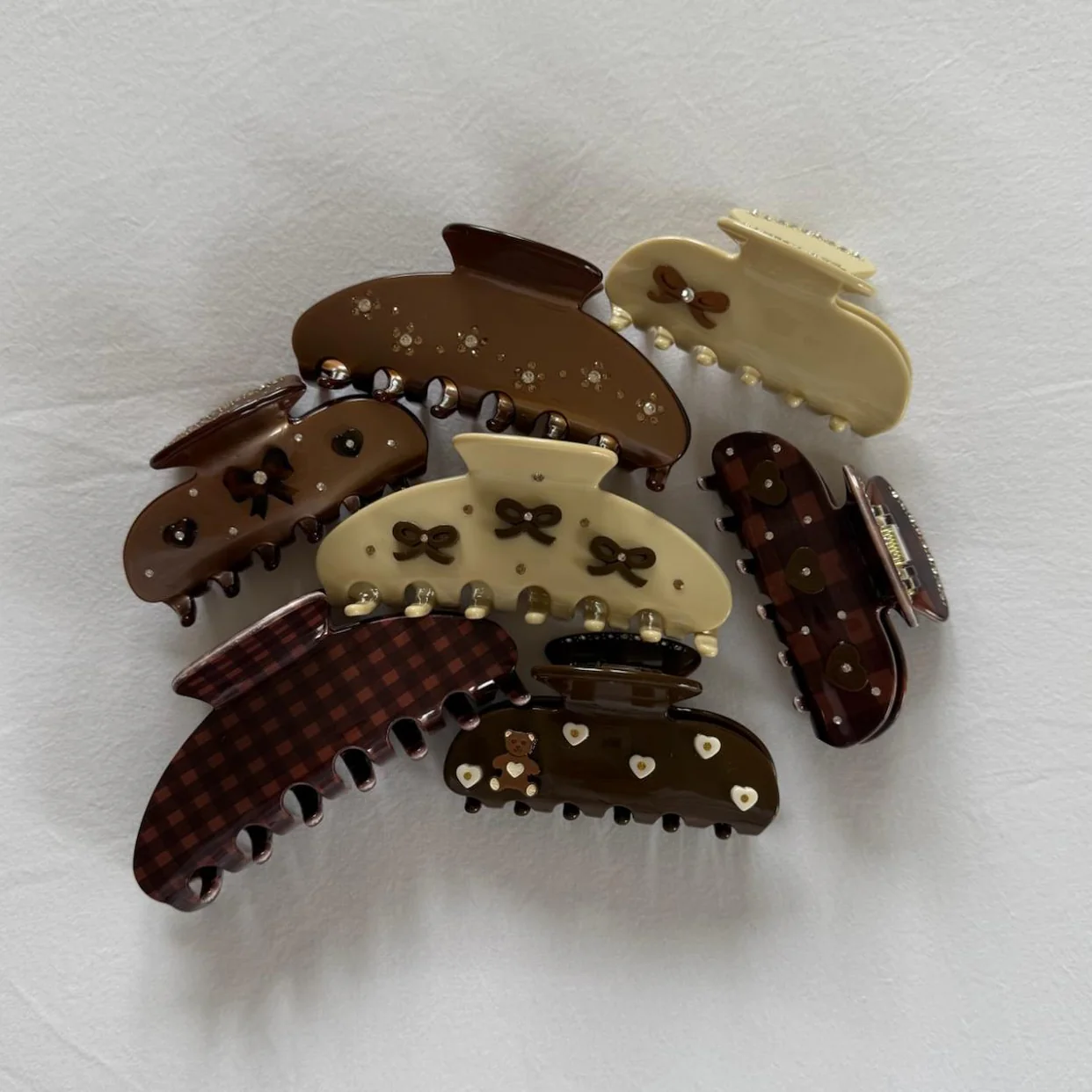 Sweetheart Clip in Cocoa Cashmere - Image 3